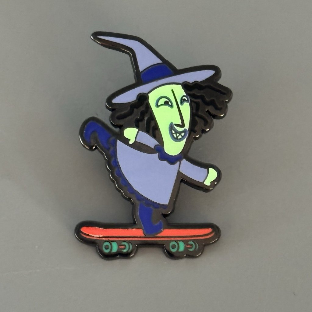 Nightmare Before Christmas Skateboard Glow-In-The-Dark Blind Box Pin-Lock 15$